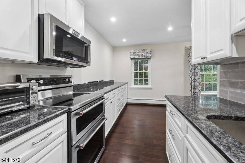 Hereaige Arms - Residential Lease