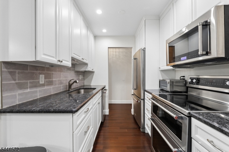 Hereaige Arms - Residential Lease