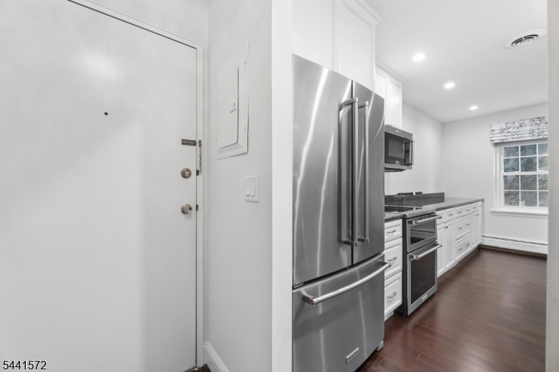 Hereaige Arms - Residential Lease