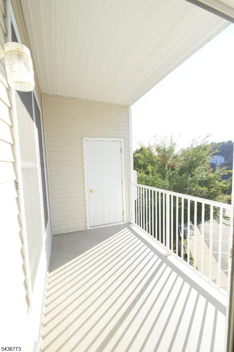 The Grande at Riverdale - Residential Lease