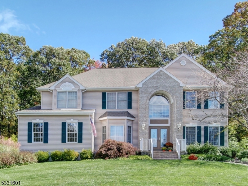 POETS PEAK - Residential