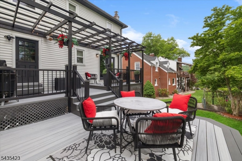 Englishtown - Residential