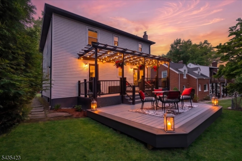 Englishtown - Residential