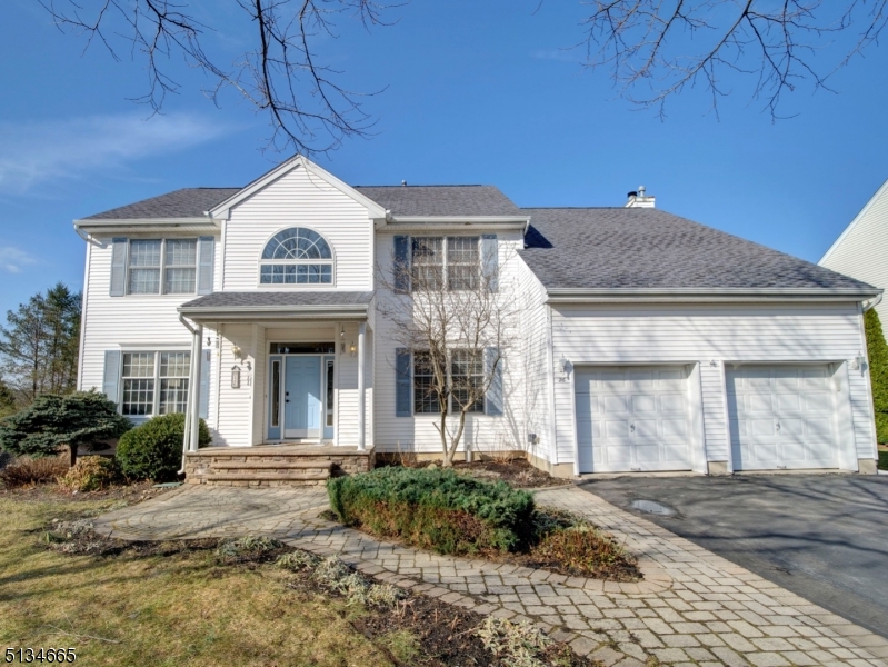 WELCOME HOME TO THIS BEAUTIFULLY MAINTAINED, 4 BR, 2.5 BATH COLONIAL IN HIGHLY DESIRABLE POETS PEAK SECTION OF ROXBURY! THIS HOME BOASTS AN OPEN FLOOR PLAN WITH MANY RECENT UPDATES AND A FLAT/FENCED TREE LINED YARD! ENTER & BE IMPRESSED BY THE 2 STORY FOYER WITH PALLADIUM WINDOW.  NEW LVT FLOORING THROUGHOUT FIRST LEVEL, UPDATED KITCHEN WITH HUGE ISLAND, NEWER APPLIANCES, INCLUDING WINE REFRIGERATOR, QUARTZ COUNTERTOPS & BUTLER'S PANTRY WITH MARBLE BACKSPLASH. 1ST FLOOR EXPANDED LAUNDRY ROOM/ MUDROOM. THE MASTER EN SUITE FEATURES 2 WALK IN CLOSETS & LARGE BATH WITH SOAKING TUB, STALL SHOWER & DUAL VANITY. OTHER FEATURES: TWO STORY FAMILY ROOM WITH WOOD BURNING FIREPLACE, SPACIOUS FORMAL LIVING & DINING ROOMS & FINISHED BASEMENT W/ SEPARATE ROOMS THAT CAN BE USED AS ADDITIONAL OFFICE SPACE OR EXERCISE ROOM.  LOCATED MINUTES FROM RTS 10, 46, 80 & 206 & TRAIN STATION. PUBLIC UTILITIES HERE! A MUST SEE!