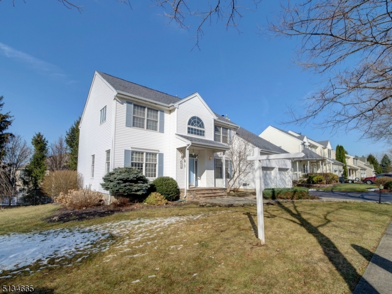 POETS PEAK - Residential