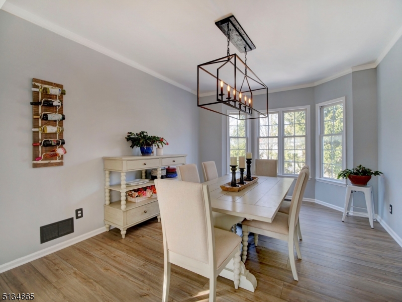 POETS PEAK - Residential