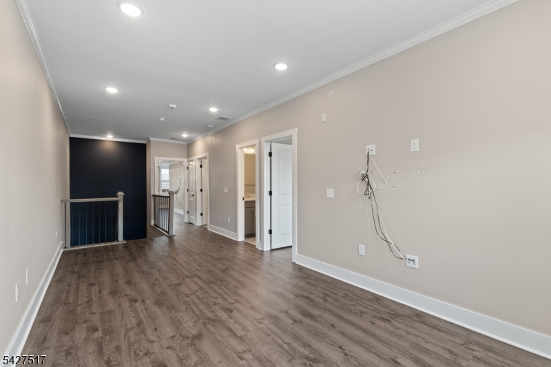 LINK at Westmont Station - Residential