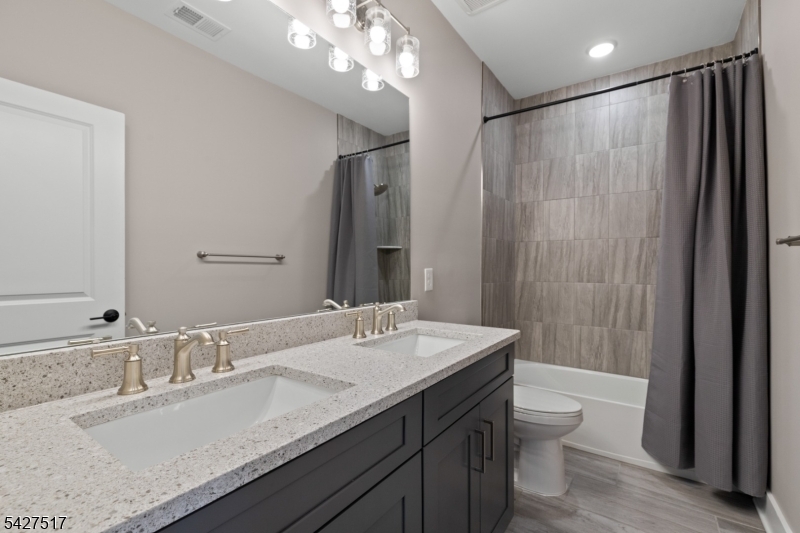 LINK at Westmont Station - Residential