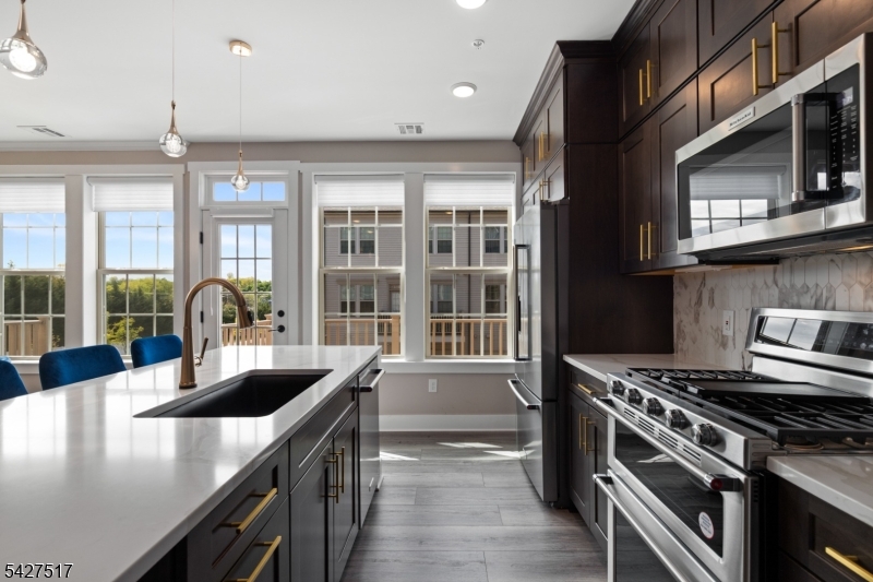LINK at Westmont Station - Residential