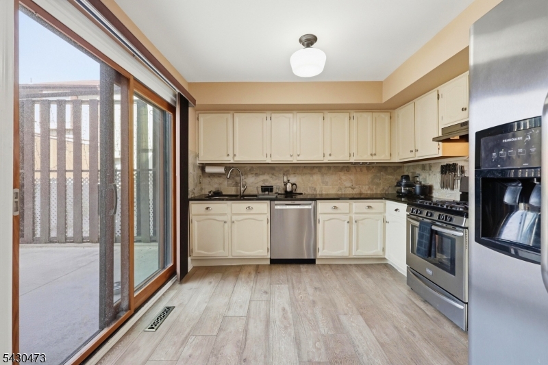 Hastings Square - Residential