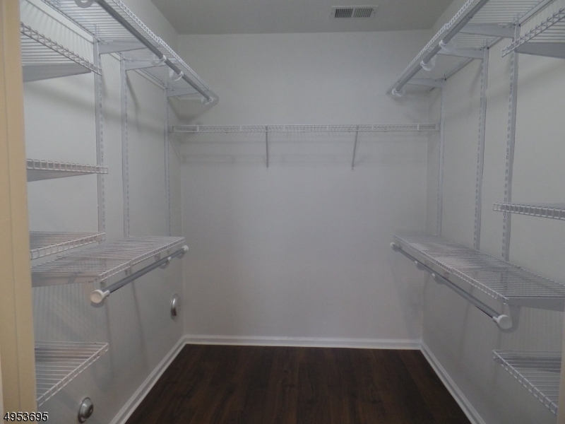 Stratton Meadows - Residential Lease