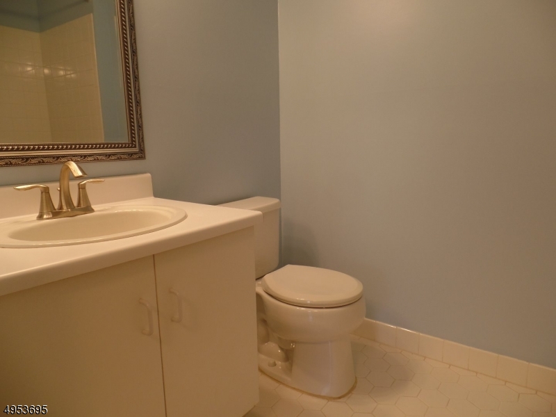 Stratton Meadows - Residential Lease
