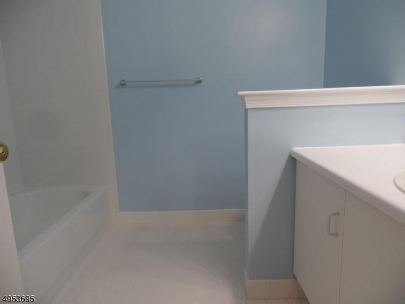 Stratton Meadows - Residential Lease
