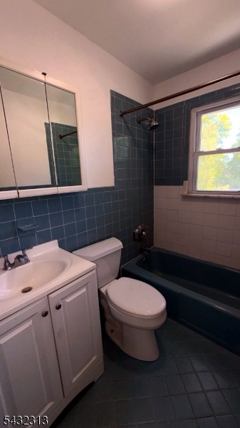 WHITE MEADOW LAKE - Residential