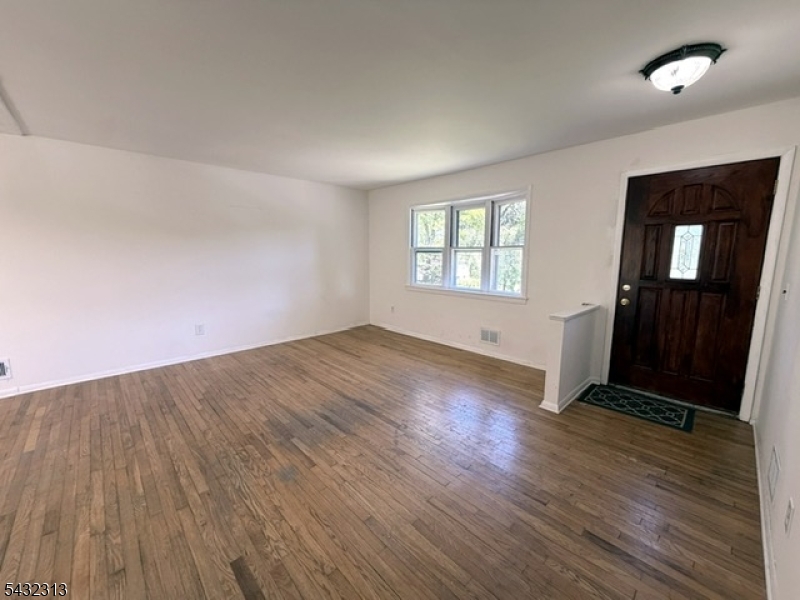 WHITE MEADOW LAKE - Residential