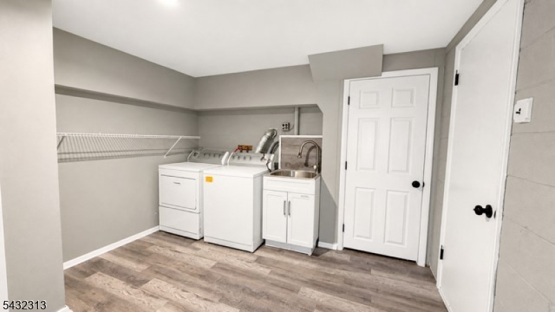 WHITE MEADOW LAKE - Residential