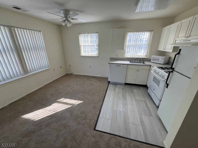 Vail Manor - Residential Lease