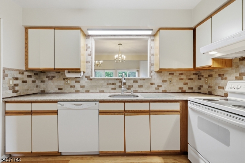 HAMPTON COMMONS - Residential