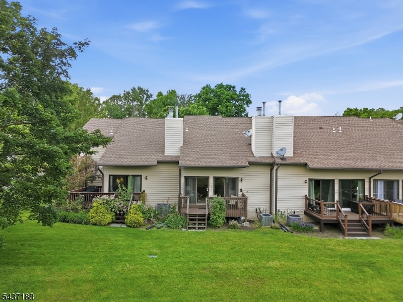 HAMPTON COMMONS - Residential