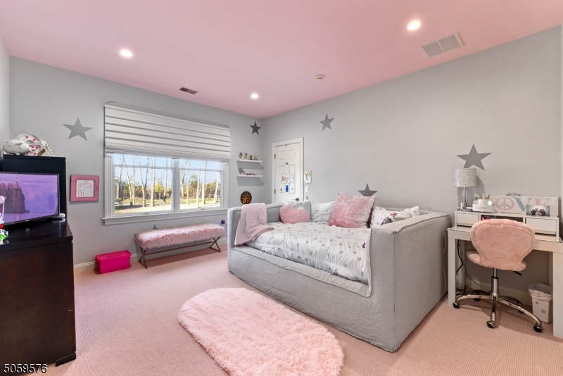 The Legends / Riker Hill - Residential