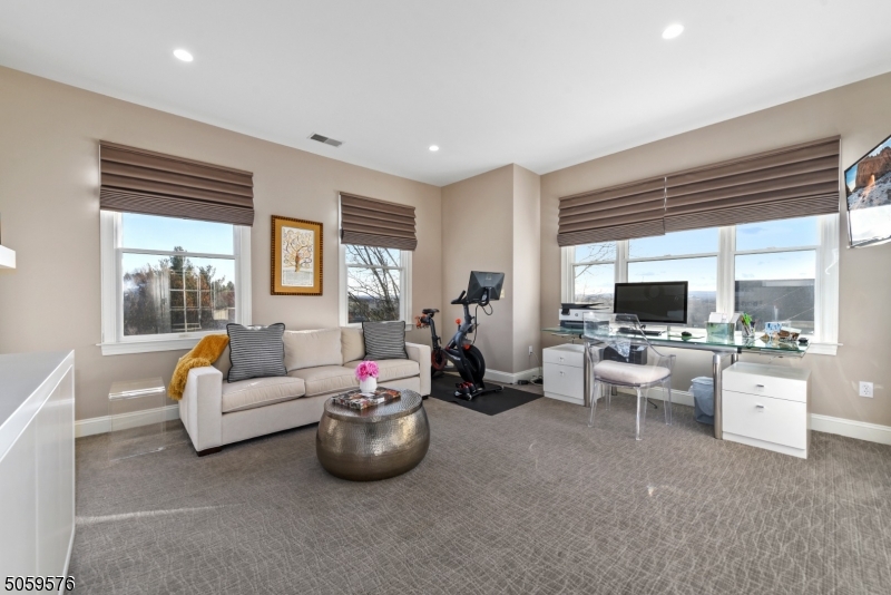 The Legends / Riker Hill - Residential