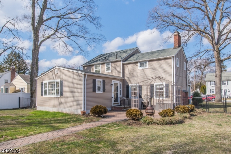 Pompton Plains - Residential