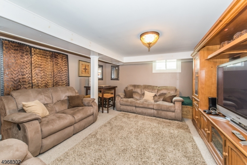 Pompton Plains - Residential