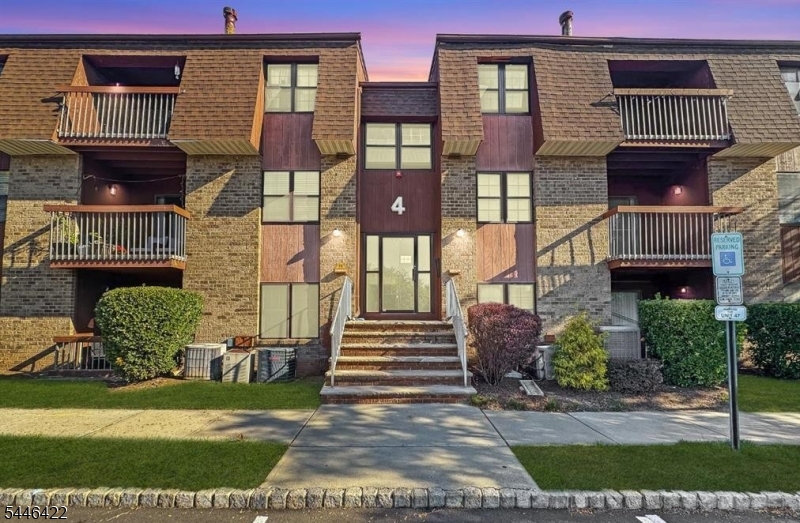 Aspen Manor - Residential