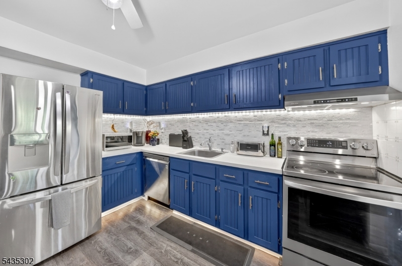 Claremont Hills - Residential