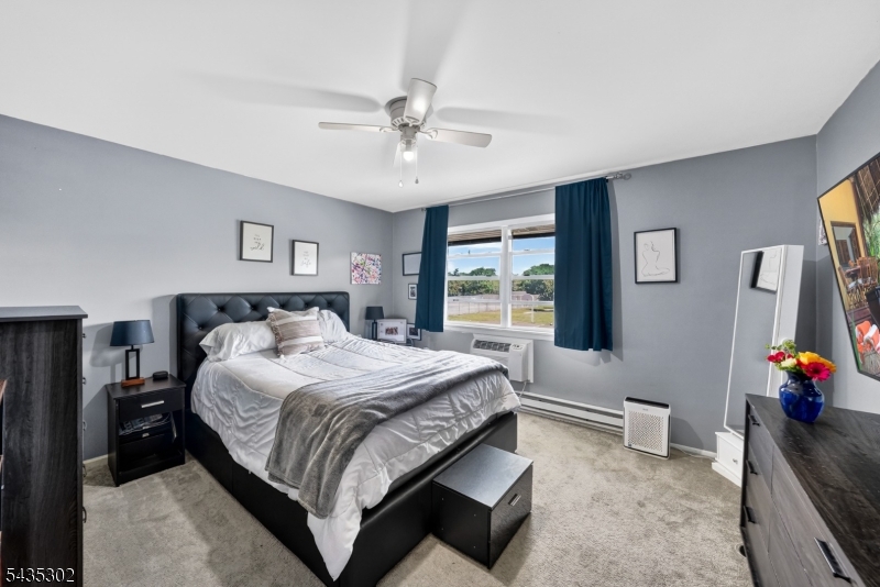 Claremont Hills - Residential