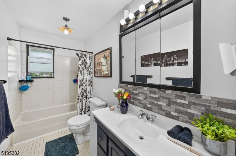 Claremont Hills - Residential