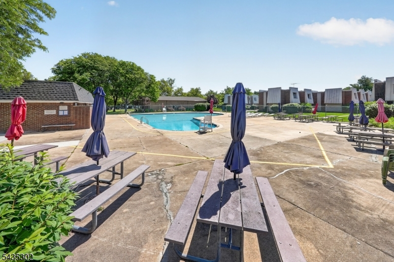 Claremont Hills - Residential