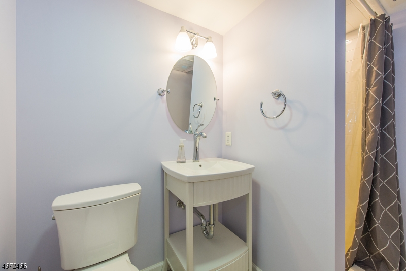 George Washington Headqrts - Residential