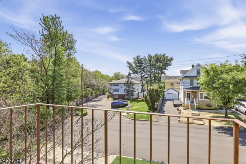 Condo - Residential