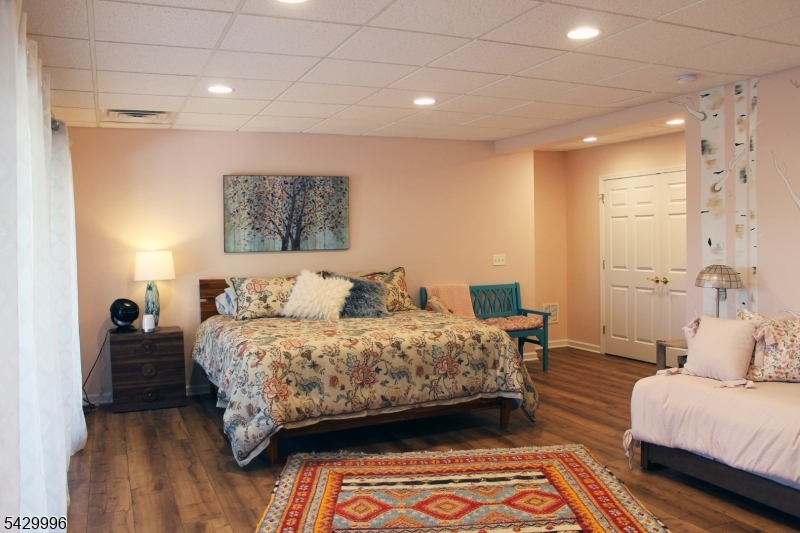 Lake Hopatcong lake front - Residential