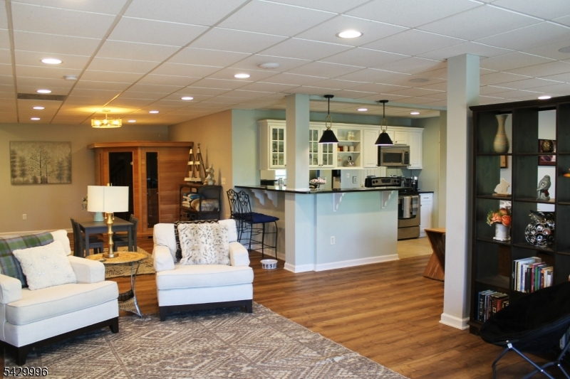 Lake Hopatcong lake front - Residential