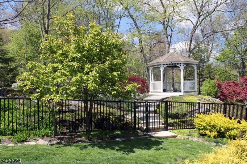 Lake Hopatcong lake front - Residential