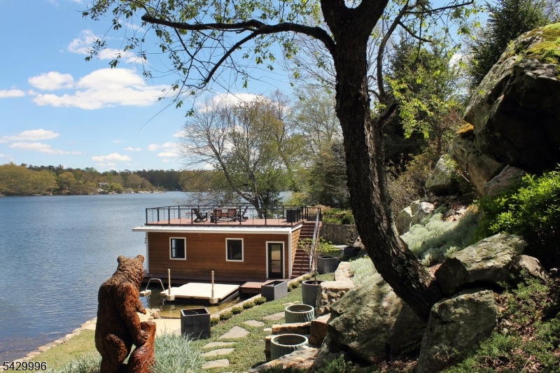 Lake Hopatcong lake front - Residential