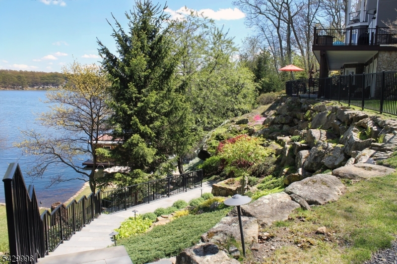 Lake Hopatcong lake front - Residential