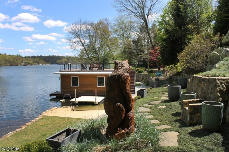 Lake Hopatcong lake front - Residential