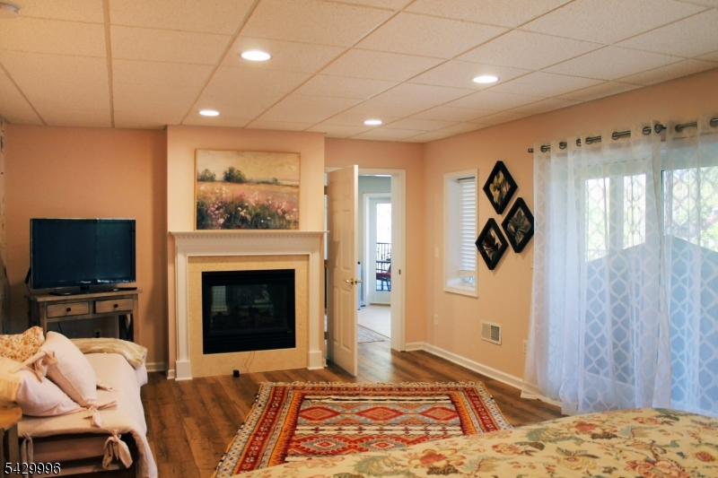 Lake Hopatcong lake front - Residential
