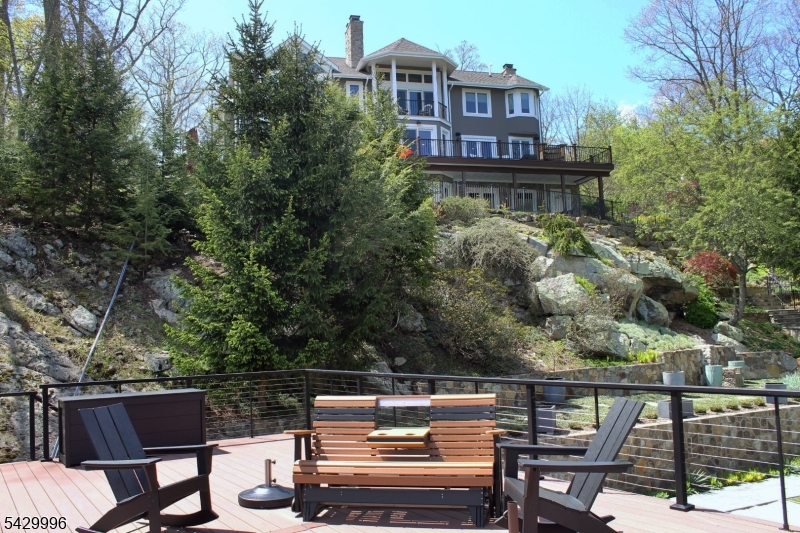 Lake Hopatcong lake front - Residential