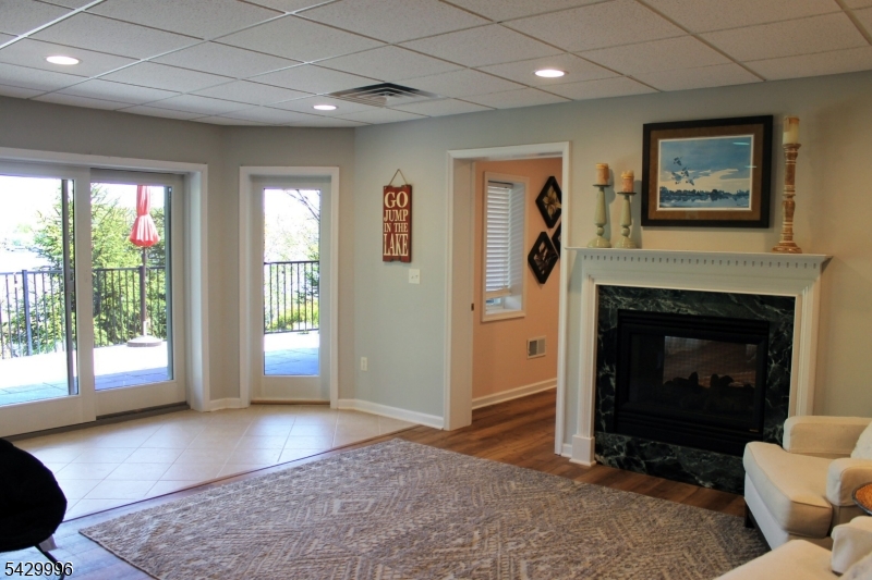 Lake Hopatcong lake front - Residential