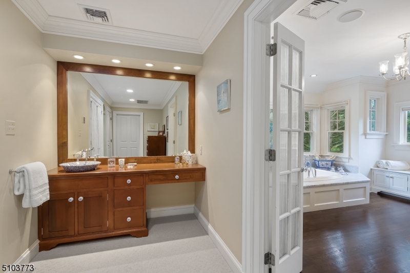 New Vernon - Residential
