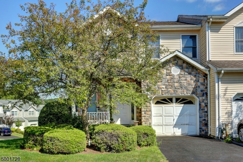 Glenmont Commons - Residential Lease