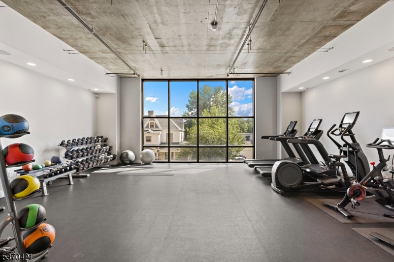 Skyview Condos - Residential