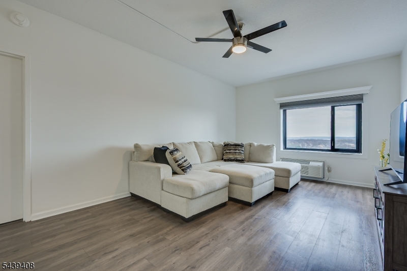 Skyview Condos - Residential