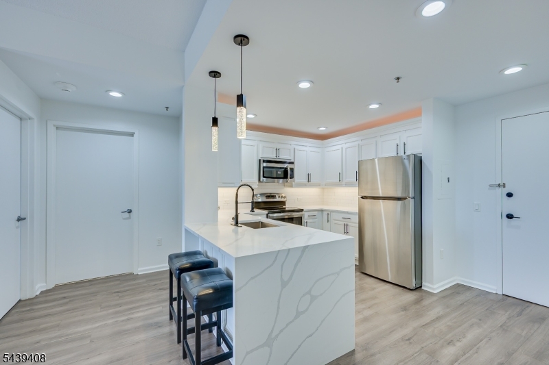 Skyview Condos - Residential