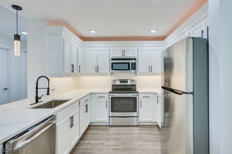 Skyview Condos - Residential
