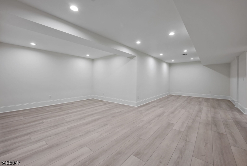 Broadlawn - Residential